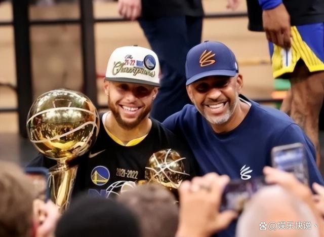 开云中国官网登录入口-NBA季后赛倒计时，成都蓉城转会期主帅复盘，细节引发关注，话题不断，团队化学反应显著的简单介绍