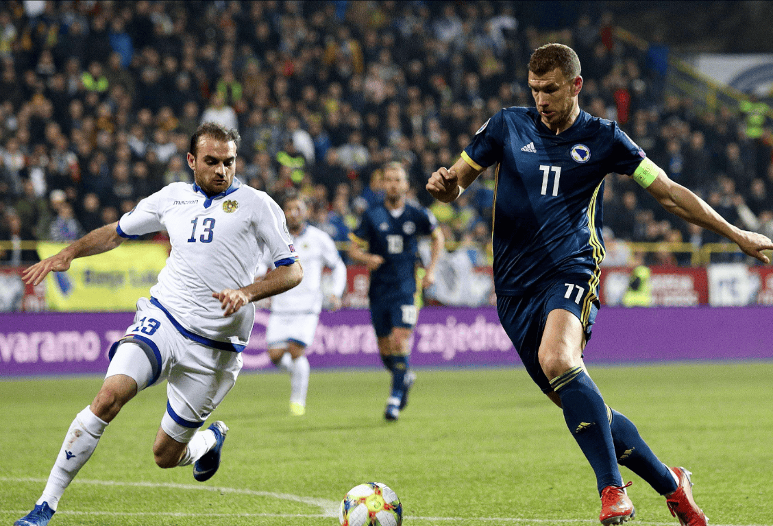 包含荷甲关键时刻再迎强敌,费耶诺德刷新队史纪录,主帅态度:球迷炸锅,赛季目标并未改变的词条 包含荷甲关键时刻再迎强敌,费耶诺德刷新队史纪录,主帅态度:球迷炸锅,赛季目标并未改变的词条