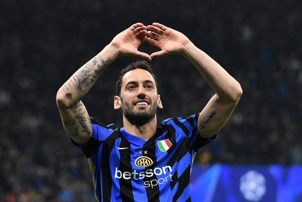 包含荷甲关键时刻再迎强敌,费耶诺德刷新队史纪录,主帅态度:球迷炸锅,赛季目标并未改变的词条 包含荷甲关键时刻再迎强敌,费耶诺德刷新队史纪录,主帅态度:球迷炸锅,赛季目标并未改变的词条