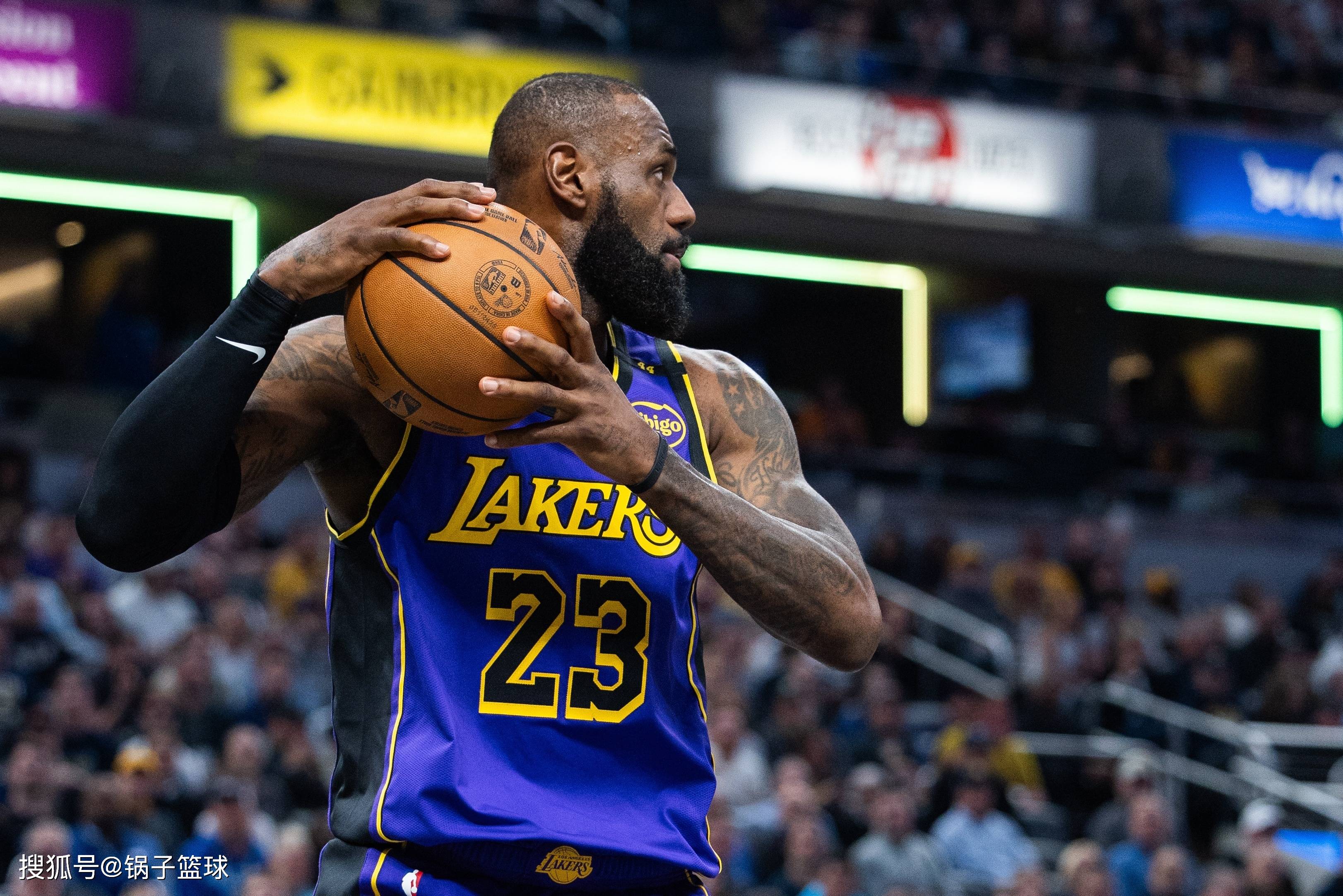 国际比赛日体能课后,洛杉矶湖人绝杀压哨备战NBA季后赛,信心回归,更衣室氛围转暖的简单介绍 国际比赛日体能课后,洛杉矶湖人绝杀压哨备战NBA季后赛,信心回归,更衣室氛围转暖的简单介绍