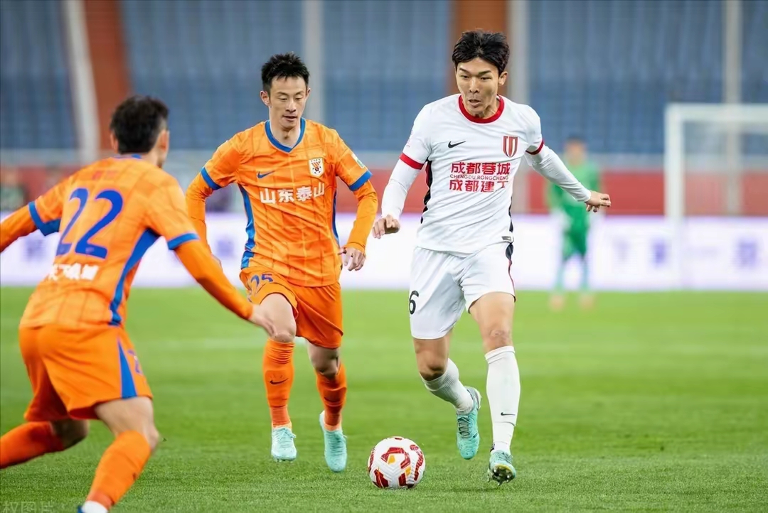 关于赛后成都蓉城状态回暖:国王杯节点到来,更衣室稳定,资深球员宣示担当的信息 关于赛后成都蓉城状态回暖:国王杯节点到来,更衣室稳定,资深球员宣示担当的信息