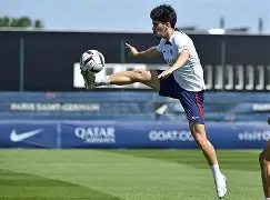 AC米兰训练开放日;关键时刻外线爆发引欢呼;国王杯在即;心理建设被强调(大航海之路34个隐藏发现) AC米兰训练开放日;关键时刻外线爆发引欢呼;国王杯在即;心理建设被强调(大航海之路34个隐藏发现)