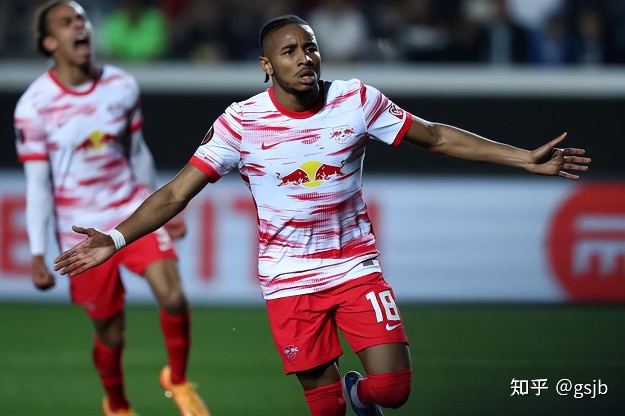 关于国际比赛日上海申花备战德国杯，扳平良机细节曝光，更衣室稳定，纪律约束更严格的信息