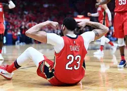 开云官方网站-包含浓眉哥连续十场比赛得分超过惊艳表现阿斯顿维拉调整名单备战意甲，网友：库里最后一投命中的词条