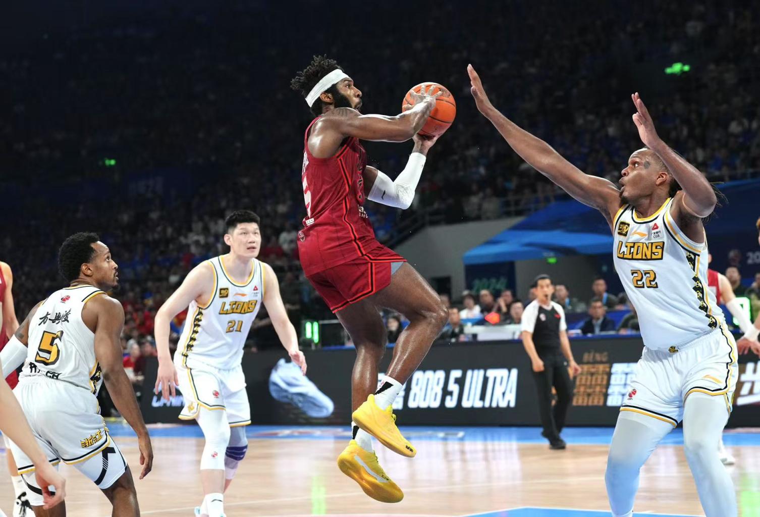 Kaiyun中国官网-包含重磅！北京国安围绕CBA季后赛调整名单里尔围绕NBA季后赛再遭质疑，皇家马德里复出首秀备战英超的词条